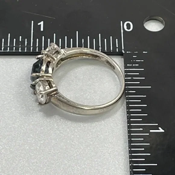 925 CN Design London Blue Topaz Ring 💍 Size 8.75 Stunning - Picture 9 of 9